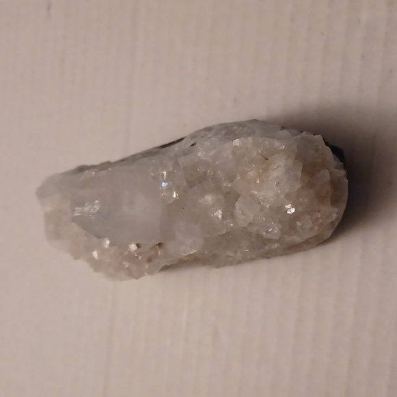 Raw White & Clear With Black Bottom Crystal - Gemstone - Picture 4 of 9